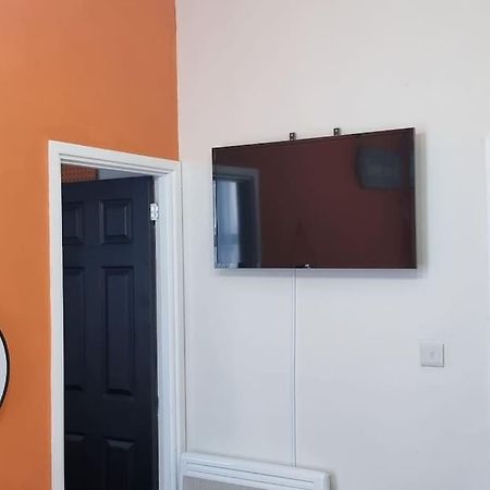 Skyline King Suites 202 스완지 외부 사진